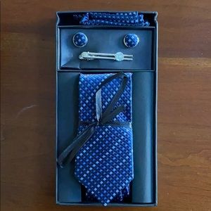 NWT Tie with Cufflinks, Tie Pin, and Pocket Square